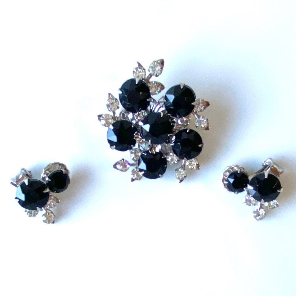 ⚡️Host Pick⚡️Vintage Black Crystal/Rhinestone Brooch & Earrings Set